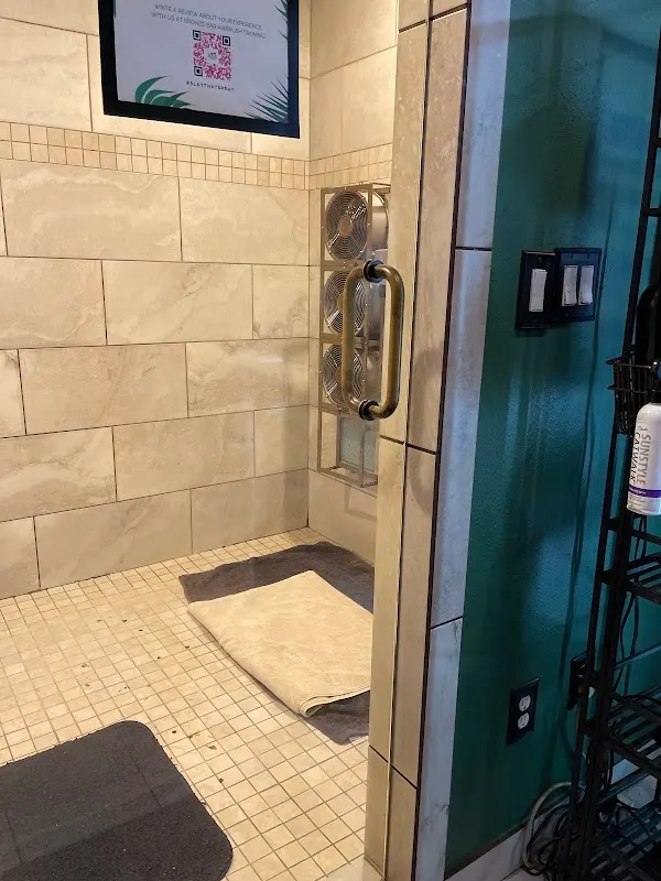 Bronze Bar Airbrush Tanning — Tanning salon in Houston